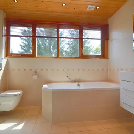 In With Scenic Views, Cleaning Included Дом отдыха Wissel