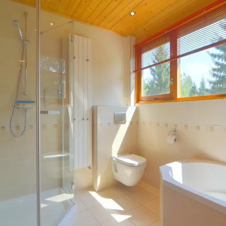Дом отдыха In With Scenic Views, Cleaning Included Wissel