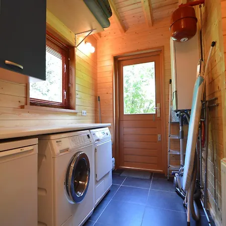 Дом отдыха In With Scenic Views, Cleaning Included Wissel